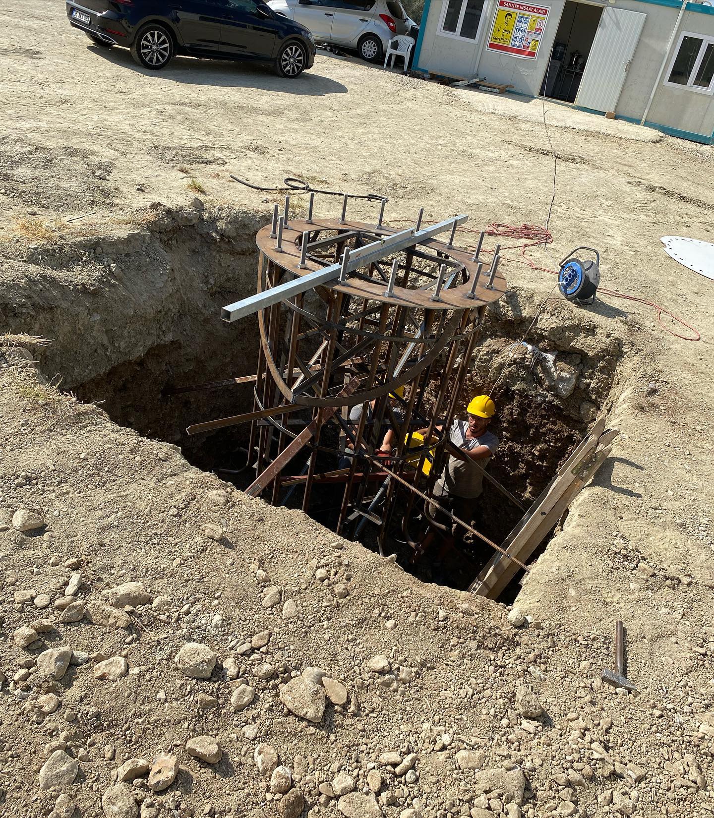 İzmir Totem ve Pilon Tabela - Detay Görseli